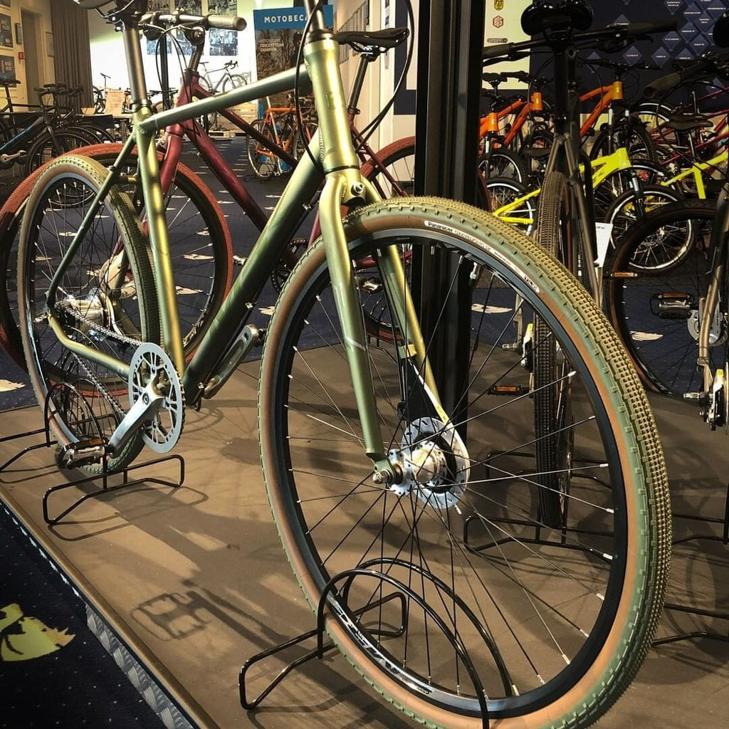 HYBRID AND COMMUTER BIKES
